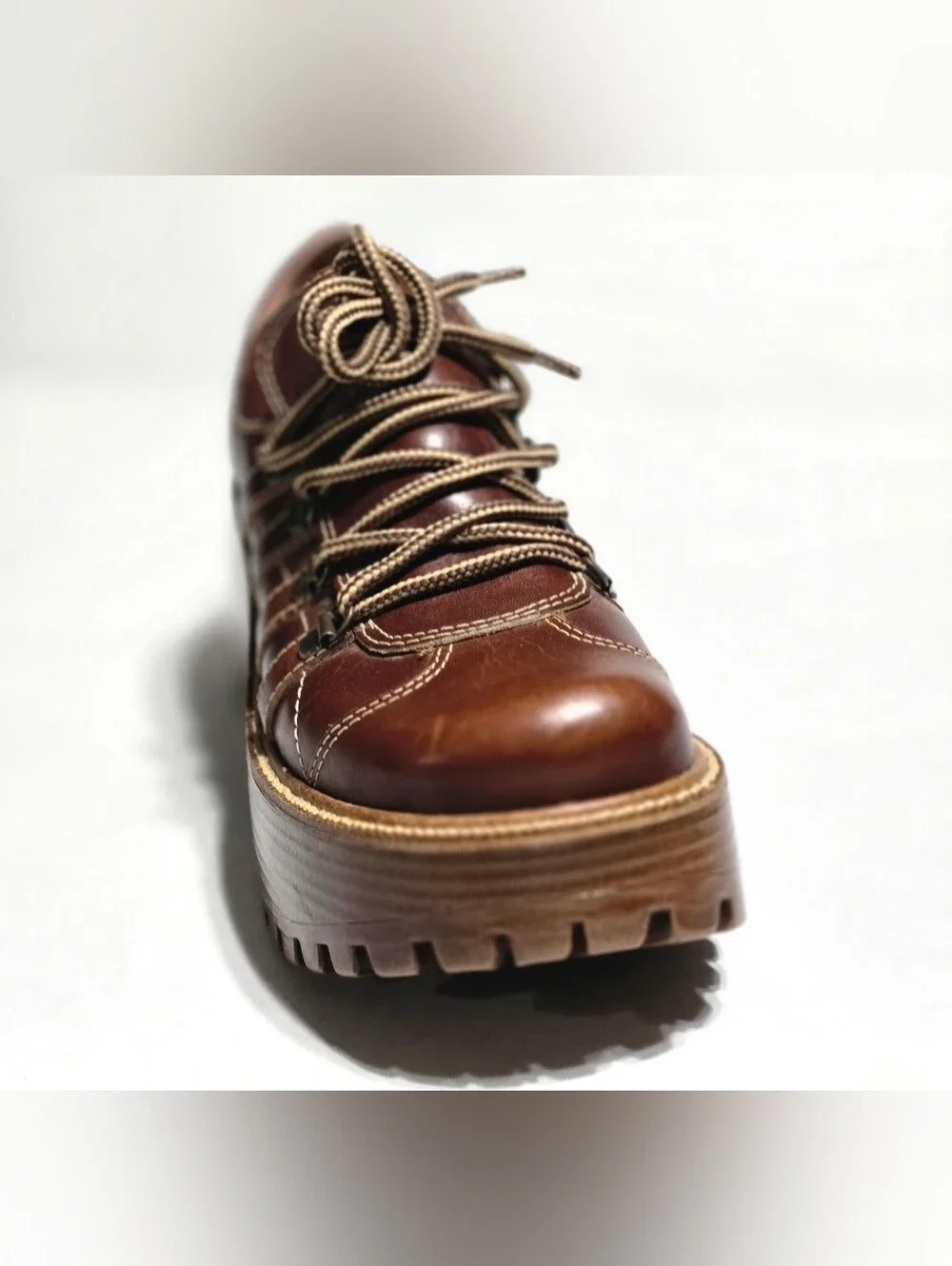 RARE Steve Madden Chunky 2000's Platform Lace-Up Women's 8 in Brown